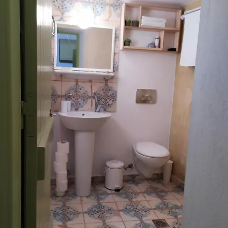 Grandpa's Traditional بيت للعطل أمورجوس